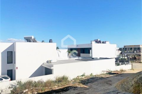 Reihenhaus in Corroios, Setubal, Corroios - € 635.000 | Ref: 363/M/00809 - Foto 5