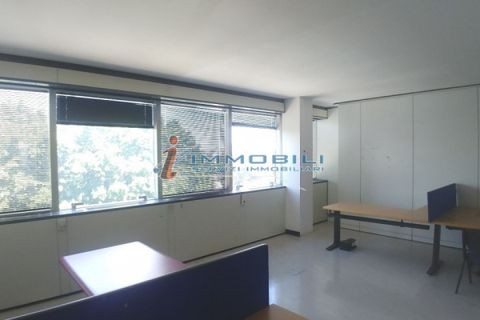 Erhvervsejendom i Vimodrone, Milan, Vimodrone - € 700.000 | Ref: UV591 - foto 5