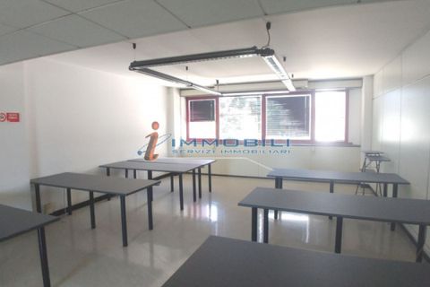 Erhvervsejendom i Vimodrone, Milan, Vimodrone - € 700.000 | Ref: UV591 - foto 7