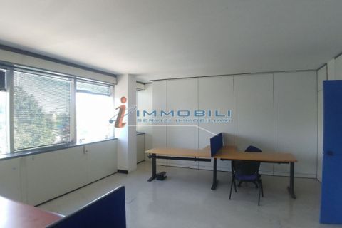 Erhvervsejendom i Vimodrone, Milan, Vimodrone - € 700.000 | Ref: UV591 - foto 10