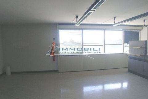 Erhvervsejendom i Vimodrone, Milan, Vimodrone - € 700.000 | Ref: UV591 - foto 16