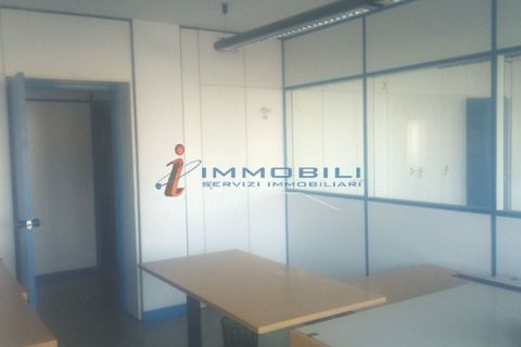 Erhvervsejendom i Vimodrone, Milan, Vimodrone - € 700.000 | Ref: UV591 - foto 20