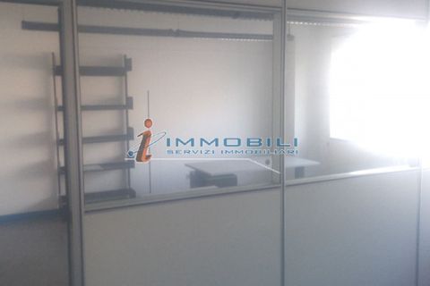 Erhvervsejendom i Vimodrone, Milan, Vimodrone - € 700.000 | Ref: UV591 - foto 24