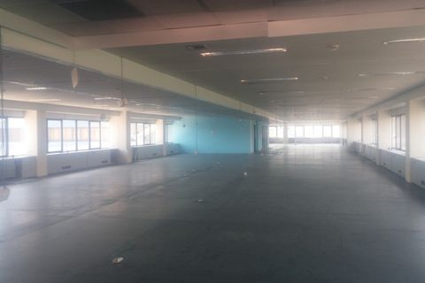 Erhvervsejendom i Vimodrone, Milan, Vimodrone - € 14.115 | Ref: UL1752 - foto 1