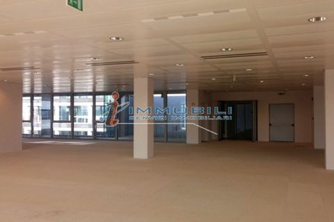 Erhvervsejendom i Segrate, Milan, Segrate - € 29.420 | Ref: ULJW1068 - foto 5