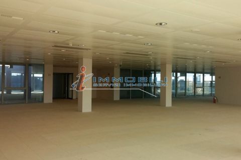 Erhvervsejendom i Segrate, Milan, Segrate - € 29.420 | Ref: ULJW1068 - foto 9