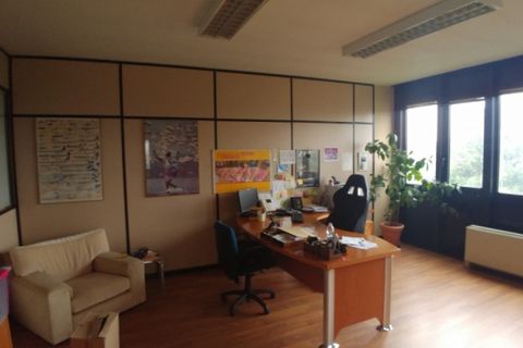 Erhvervsejendom i Segrate, Milan, Segrate - € 11.000 | Ref: UL2426 - foto 14