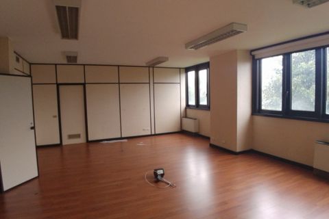Erhvervsejendom i Segrate, Milan, Segrate - € 12.416 | Ref: UL2429 - foto 4