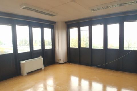 Erhvervsejendom i Segrate, Milan, Segrate - € 12.416 | Ref: UL2429 - foto 8