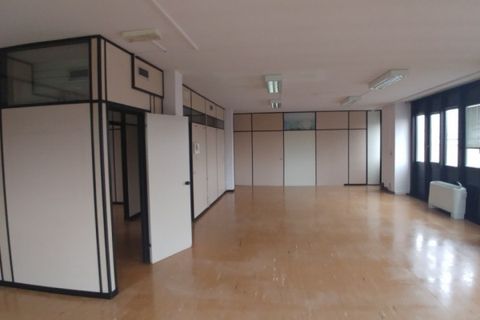 Erhvervsejendom i Segrate, Milan, Segrate - € 12.416 | Ref: UL2429 - foto 9