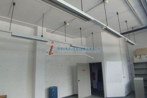 Erhvervsejendom i Vimodrone, Milan, Vimodrone - € 430.000 | Ref: MV165 - foto 2