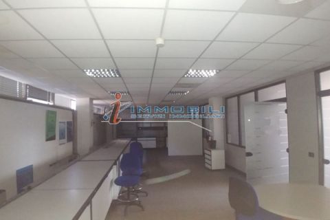 Erhvervsejendom i Vimodrone, Milan, Vimodrone - € 430.000 | Ref: MV165 - foto 11