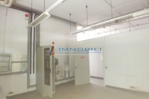 Erhvervsejendom i Vimodrone, Milan, Vimodrone - € 430.000 | Ref: MV165 - foto 18