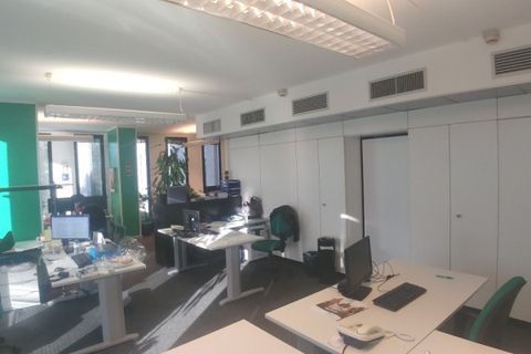 Erhvervsejendom i Segrate, Milan, Segrate - € 543.600 | Ref: UV790 - foto 1
