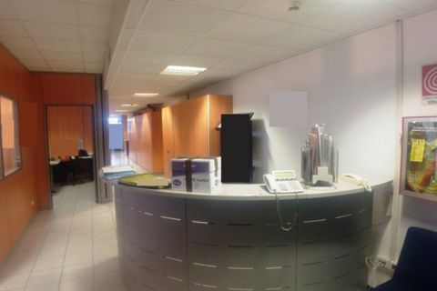 L'establiment comercial a Vimodrone, Milan, Vimodrone - € 11.250 | Ref: UL2675 - foto 2