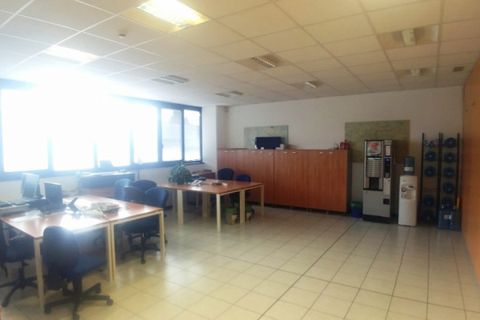 L'establiment comercial a Vimodrone, Milan, Vimodrone - € 11.250 | Ref: UL2675 - foto 5