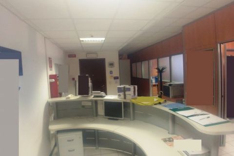 L'establiment comercial a Vimodrone, Milan, Vimodrone - € 11.250 | Ref: UL2675 - foto 10