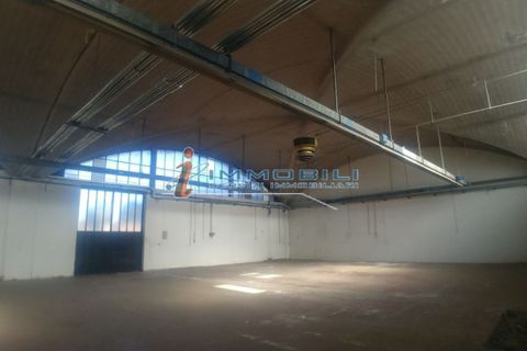 Erhvervsejendom i Desio, Monza and Brianza, Desio - € 1.510.000 | Ref: ZV847 - foto 2