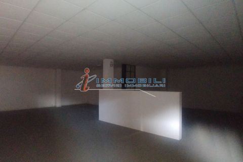 Erhvervsejendom i Desio, Monza and Brianza, Desio - € 1.510.000 | Ref: ZV847 - foto 14