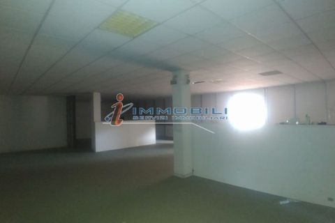 Erhvervsejendom i Desio, Monza and Brianza, Desio - € 1.510.000 | Ref: ZV847 - foto 16