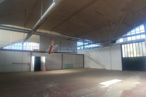 Erhvervsejendom i Desio, Monza and Brianza, Desio - € 1.510.000 | Ref: ZV847 - foto 22