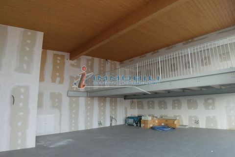 Erhvervsejendom i Vimercate, Monza and Brianza, Vimercate - € 393.200 | Ref: WV086 - foto 11