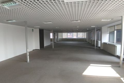 Erhvervsejendom i Segrate, Milan, Segrate - € 19.955 | Ref: ULUI022 - foto 1