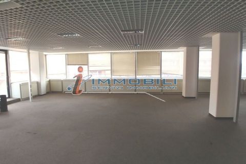 Erhvervsejendom i Segrate, Milan, Segrate - € 19.955 | Ref: ULUI022 - foto 13