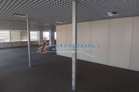 Erhvervsejendom i Segrate, Milan, Segrate - € 19.955 | Ref: ULUI022 - foto 17