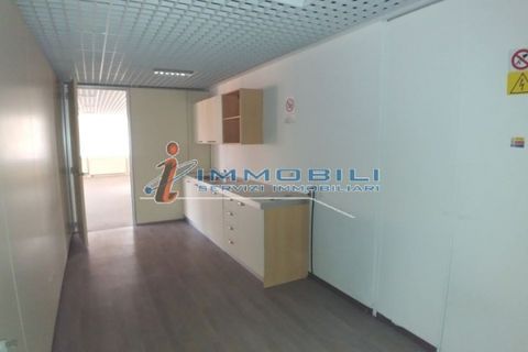 Erhvervsejendom i Segrate, Milan, Segrate - € 19.955 | Ref: ULUI022 - foto 24