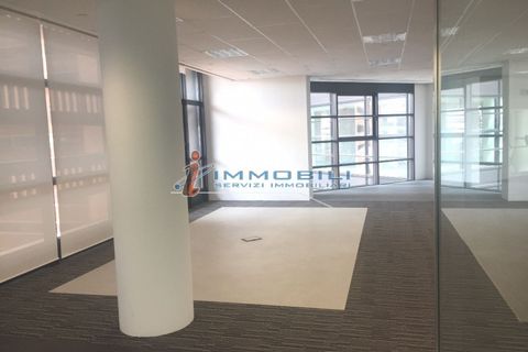 Erhvervsejendom i Vimodrone, Milan, Vimodrone - € 33.833 | Ref: ULMG2711 - foto 4