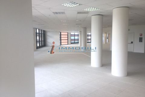 Erhvervsejendom i Vimodrone, Milan, Vimodrone - € 33.833 | Ref: ULMG2711 - foto 19