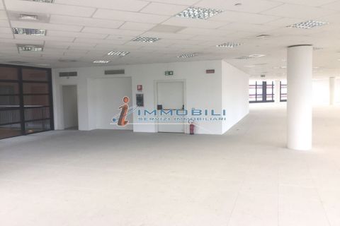 Erhvervsejendom i Vimodrone, Milan, Vimodrone - € 33.833 | Ref: ULMG2711 - foto 23