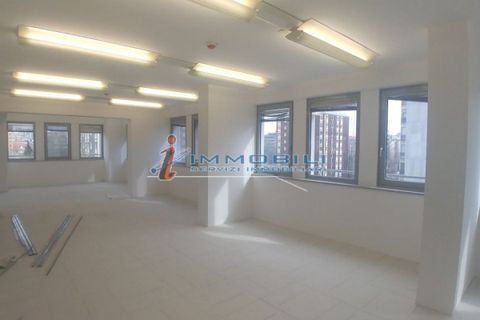 Erhvervsejendom i Milan, Milan, Milan - € 18.340 | Ref: ULTB061 - foto 4