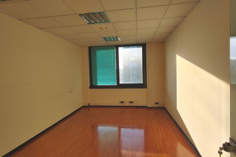 Erhvervsejendom i Milan, Milan, Milan - € 20.833 | Ref: ULKN207 - foto 11
