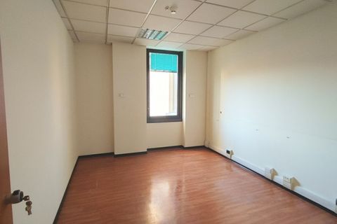 Erhvervsejendom i Milan, Milan, Milan - € 20.833 | Ref: ULKN207 - foto 16