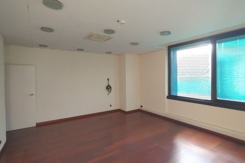 Erhvervsejendom i Milan, Milan, Milan - € 51.666 | Ref: ULKN208 - foto 13