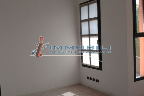 Erhvervsejendom i Concorezzo, Monza and Brianza, Concorezzo - € 290.000 | Ref: UV852 - foto 7