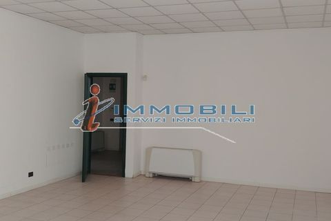 Erhvervsejendom i Concorezzo, Monza and Brianza, Concorezzo - € 290.000 | Ref: UV852 - foto 17