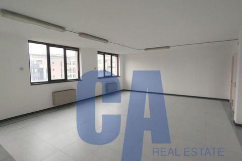 Erhvervsejendom i Segrate, Milan, Segrate - € 34.000 | Ref: ULCA3011 - foto 13
