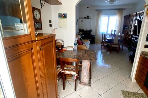 Villa a Taggia, Imperia, Taggia - € 370.000 | Ref: Q237 - foto 8