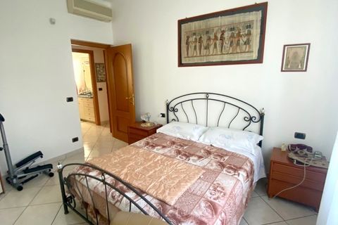 Villa a Taggia, Imperia, Taggia - € 370.000 | Ref: Q237 - foto 11