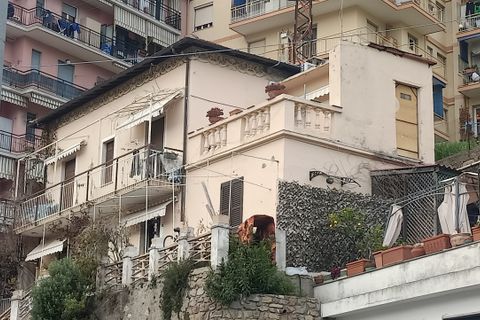 Villa i Sanremo, Imperia, Sanremo - € 300.000 | Ref: 001-IND-002 - foto 2
