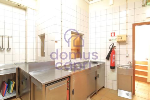 Erhvervsejendom i Estoi, Faro, Estoi - € 750.000 | Ref: 6423008 - foto 17