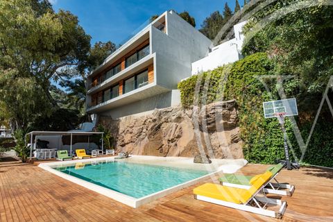 Villa i Roquebrune-Cap-Martin, Alpes-Maritimes, Roquebrune-Cap-Martin - € 8.500.000 | Ref: 82437645 - foto 1