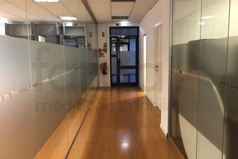 L'establiment comercial a Carnaxide, Lisbon, Carnaxide - € 4.750/mes | Ref: CDCA0101-574 - foto 11