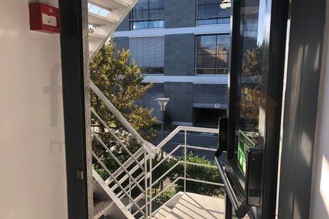 L'establiment comercial a Carnaxide, Lisbon, Carnaxide - € 4.750/mes | Ref: CDCA0101-574 - foto 13