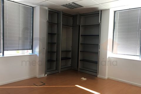 L'establiment comercial a Carnaxide, Lisbon, Carnaxide - € 4.750/mes | Ref: CDCA0101-574 - foto 23