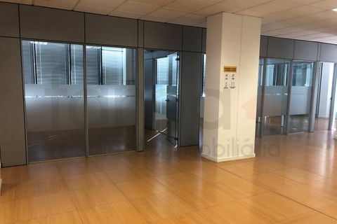 L'establiment comercial a Carnaxide, Lisbon, Carnaxide - € 4.750/mes | Ref: CDCA0101-574 - foto 30