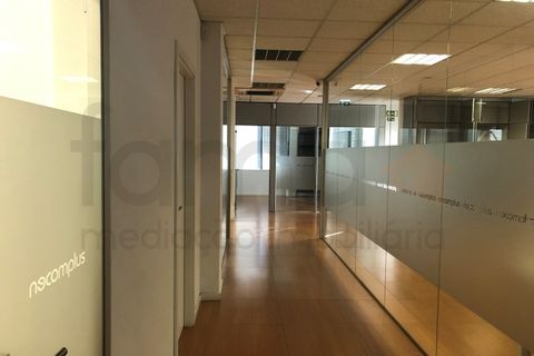 L'establiment comercial a Carnaxide, Lisbon, Carnaxide - € 4.750/mes | Ref: CDCA0101-574 - foto 31